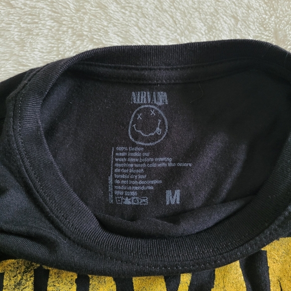 NIRVANA☸️ Smiley Face😊 Logo Tee👕 - Picture 5 of 10